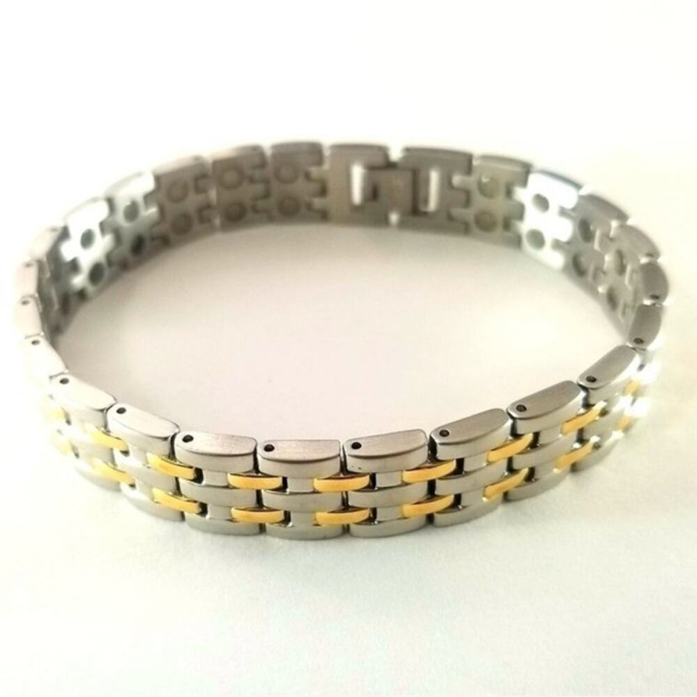 316L stainless steel magnetic silver gold hypoallergenic bracelet 8 inches
